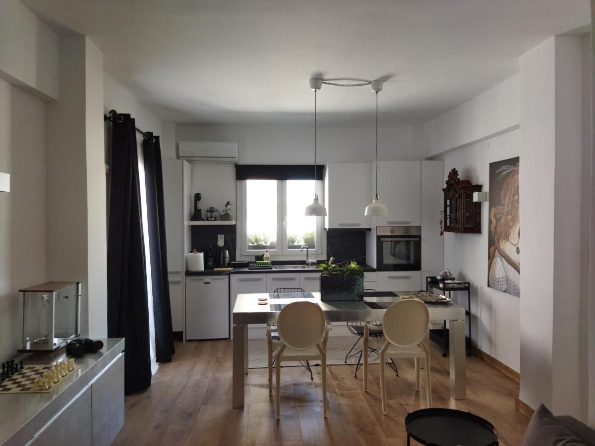 Minimal Apartment By The Beach Corinth Luaran gambar