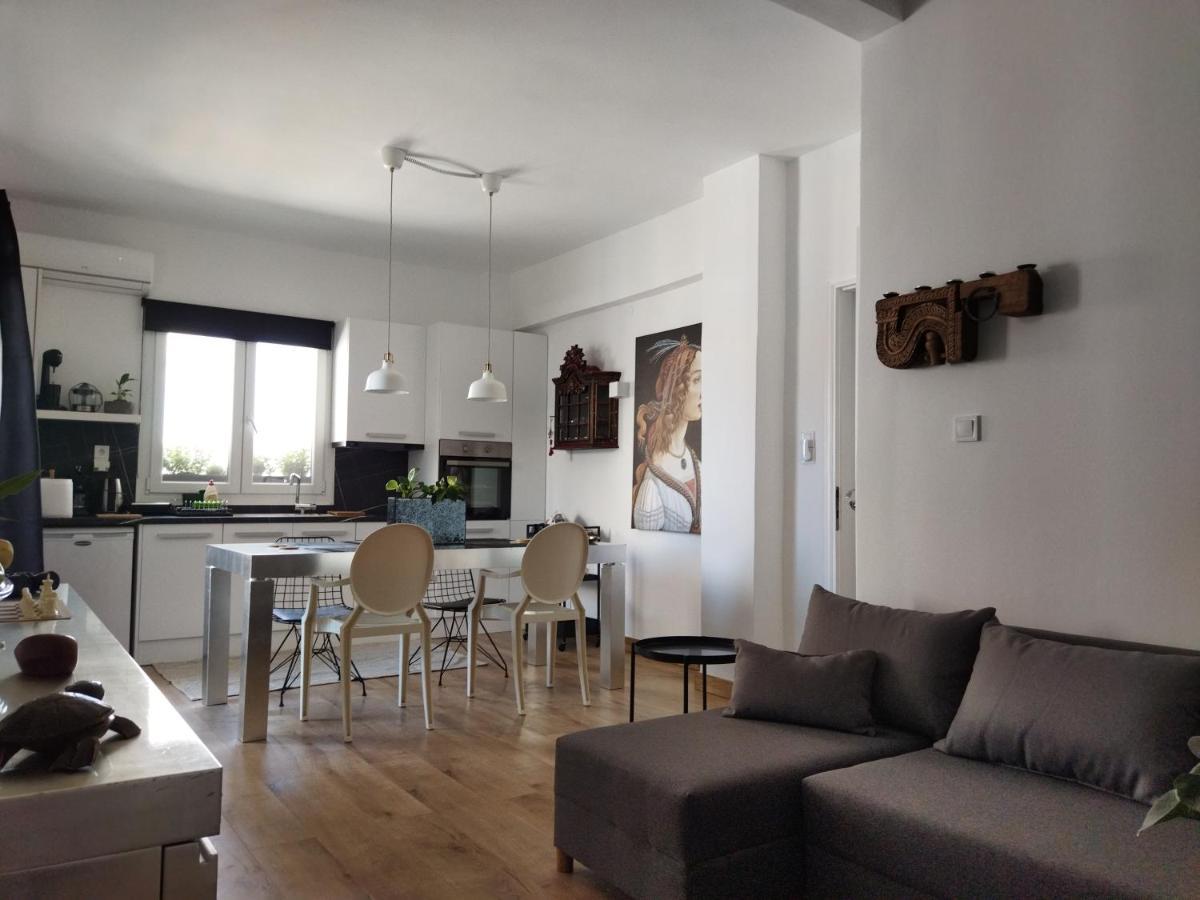 Minimal Apartment By The Beach Corinth Luaran gambar
