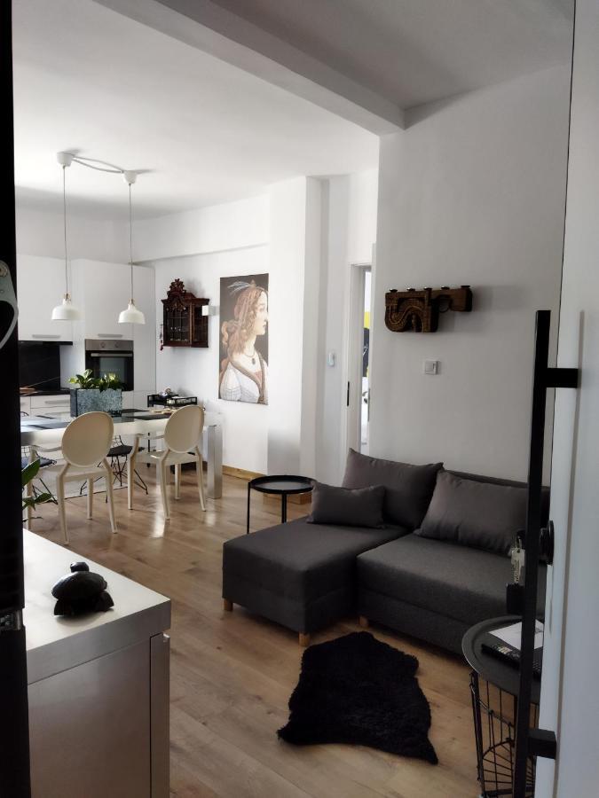 Minimal Apartment By The Beach Corinth Luaran gambar